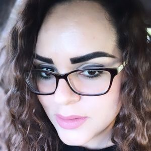 Meet your Posher, Alba